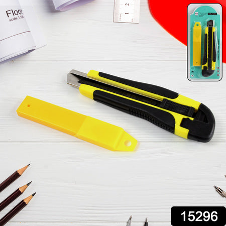 Cutter Knife Set With 1 Replacement Blades Cutter Knife Advanced Tool (1 Pc) - LootFaat