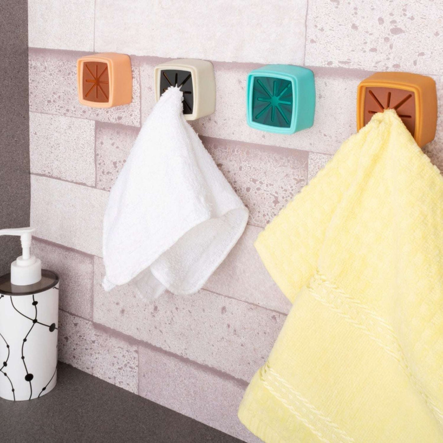 4 Pc Towel Holder Mostly Used In All Kinds Of Bathroom Purposes For Hanging And Placing Towels For Easy Take-in And Take-out Purposes. - LootFaat