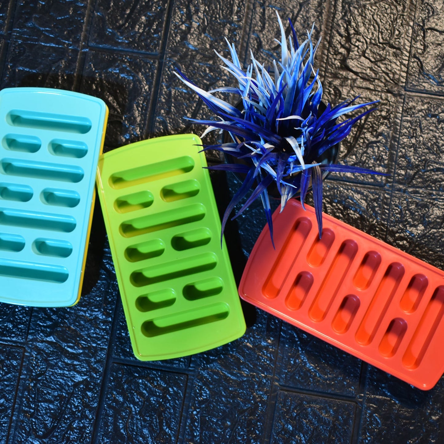 4 Pc Fancy Ice Tray Used Widely In All Kinds Of Household Places While Making Ices And All Purposes. - LootFaat