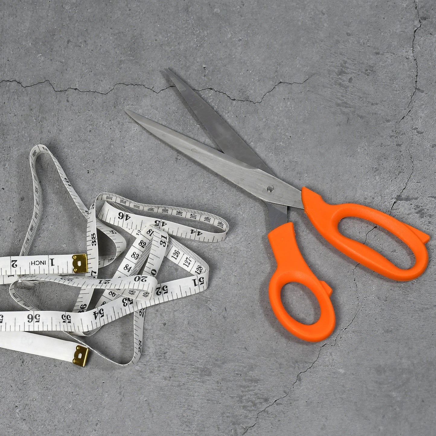Tailor Scissors And Measuring Tape High Quality Scissor With Flexible Measuring Tape For Tailor Home Use Scissor - LootFaat
