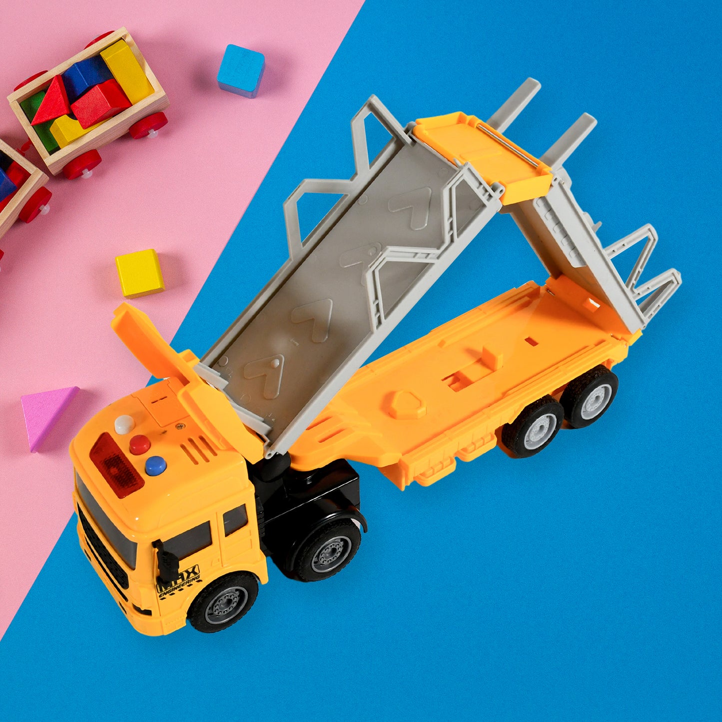 Realistic Long-haul Toy Vehicle Transport Playset With Lights And Sound - LootFaat