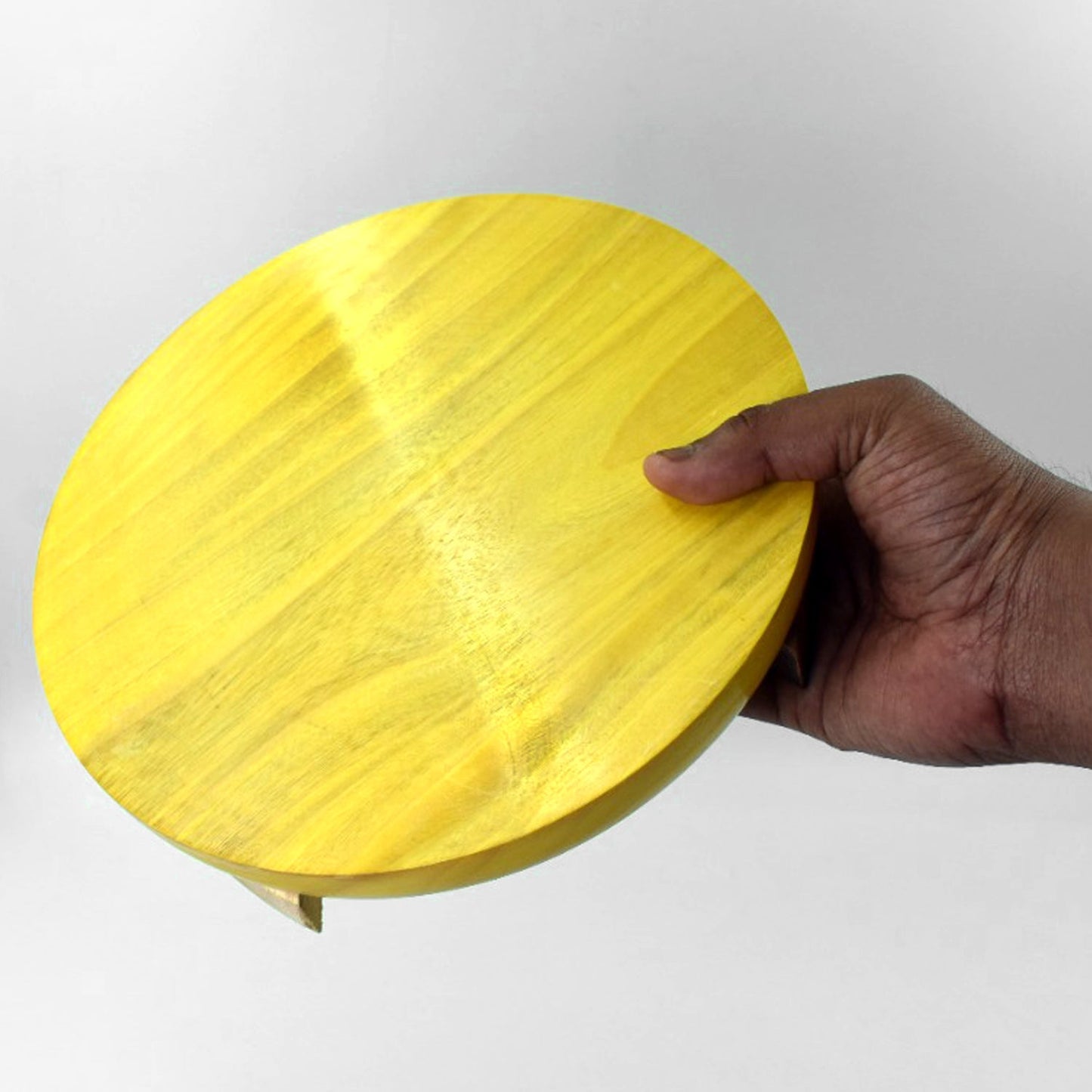 W Round Roti Maker Widely Used By Women In Household Kitchen For Making Tortillas And Parathas Etc. With The Help Of This Equipment Easily And Fast. - LootFaat