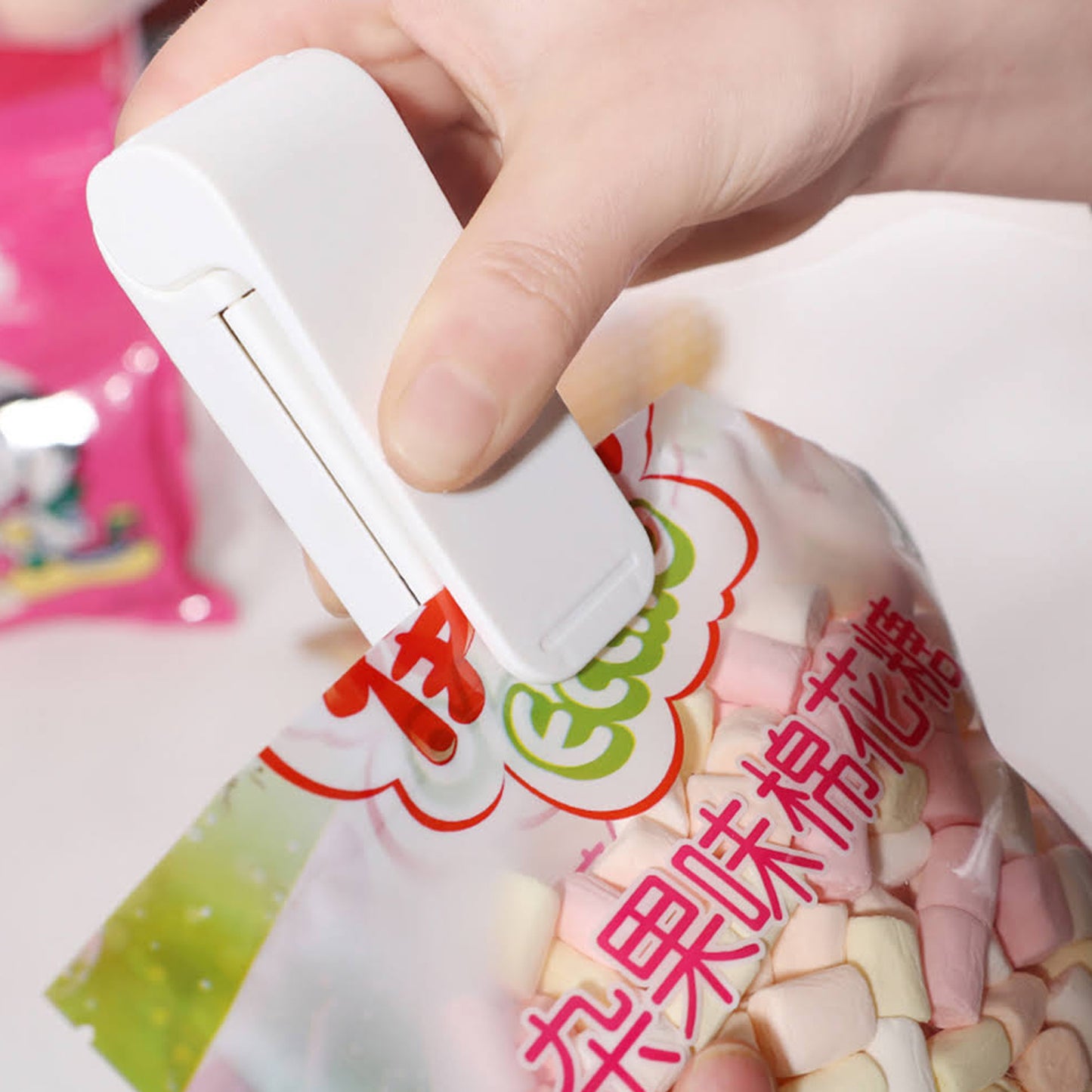 Mini Sealing Machine Plastic Bag Sealer Portable Mini Super Seal Packing Plastic Bag Tool Sealing Machine Hand Held Heat (1pc) - LootFaat