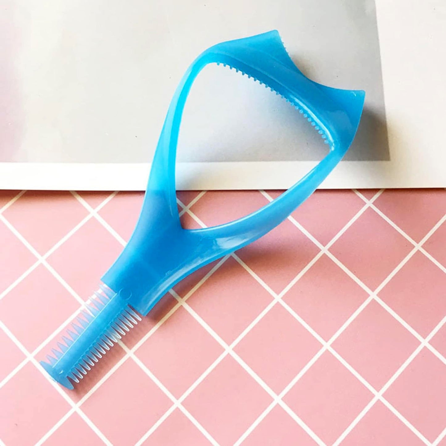3 In 1 Plastic Makeup Cosmetic Eyelash Tool Lash Mascara Applicator Eyelashes Guide Eyelashes Brush Curler Comb Eye Makeup Tool Female Supply (1 Pc) - LootFaat