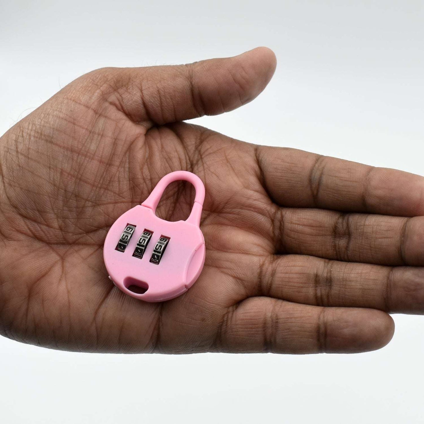 3 Digit Zipper Lock And Zipper Tool Used Widely In All Security Purposes Of Zipper Materials. - LootFaat