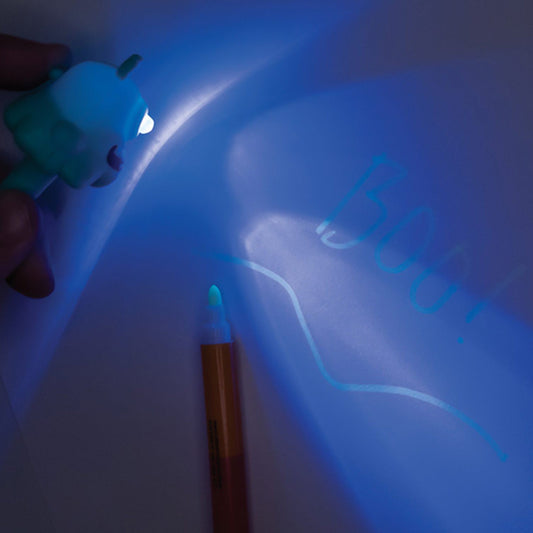 Write Smarter with the 3-in-1 Pen, Marker & Light Tool