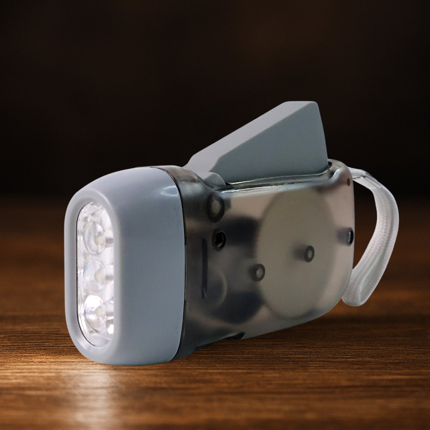 Hand Crank Flashlight - 3 LED Dynamo Torch, Battery-Free Emergency Light
