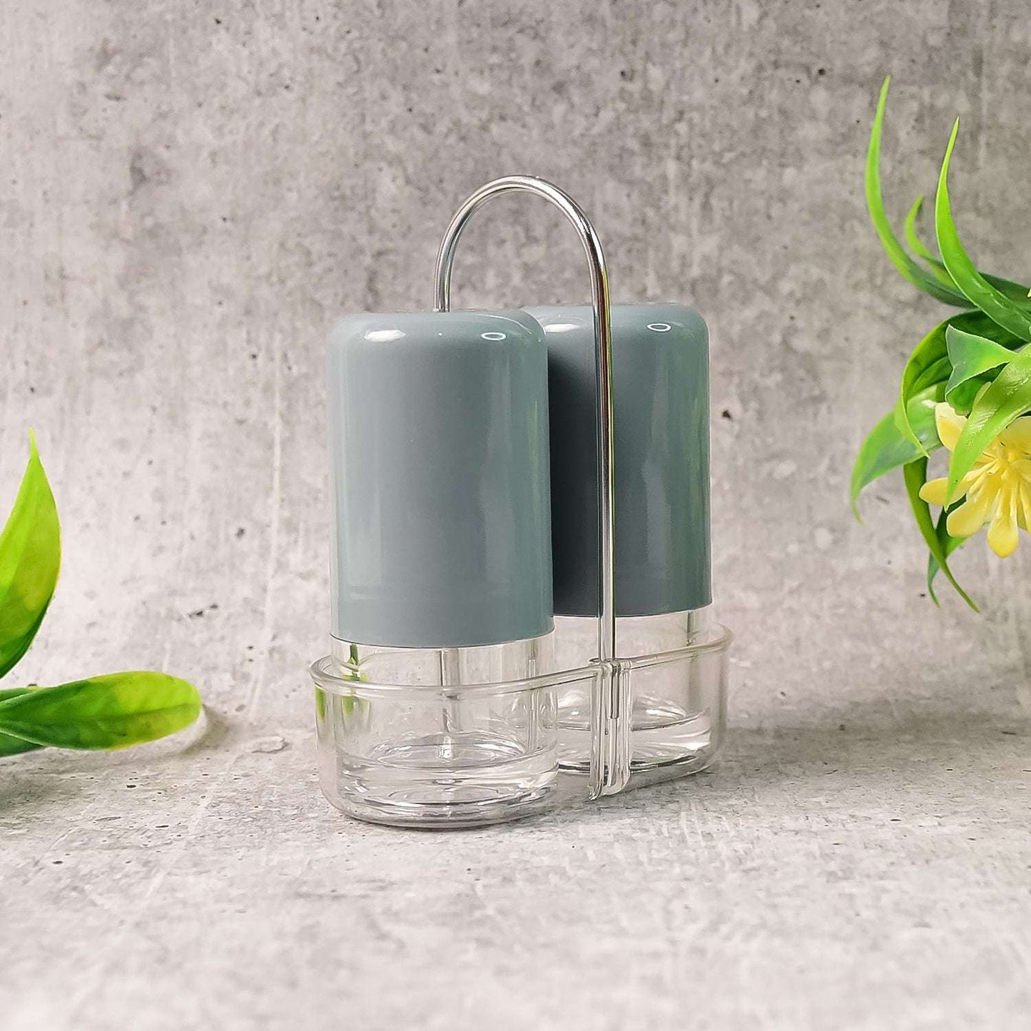 Victory Salt & Pepper Shaker Set - Acrylic, Ergonomic Design
