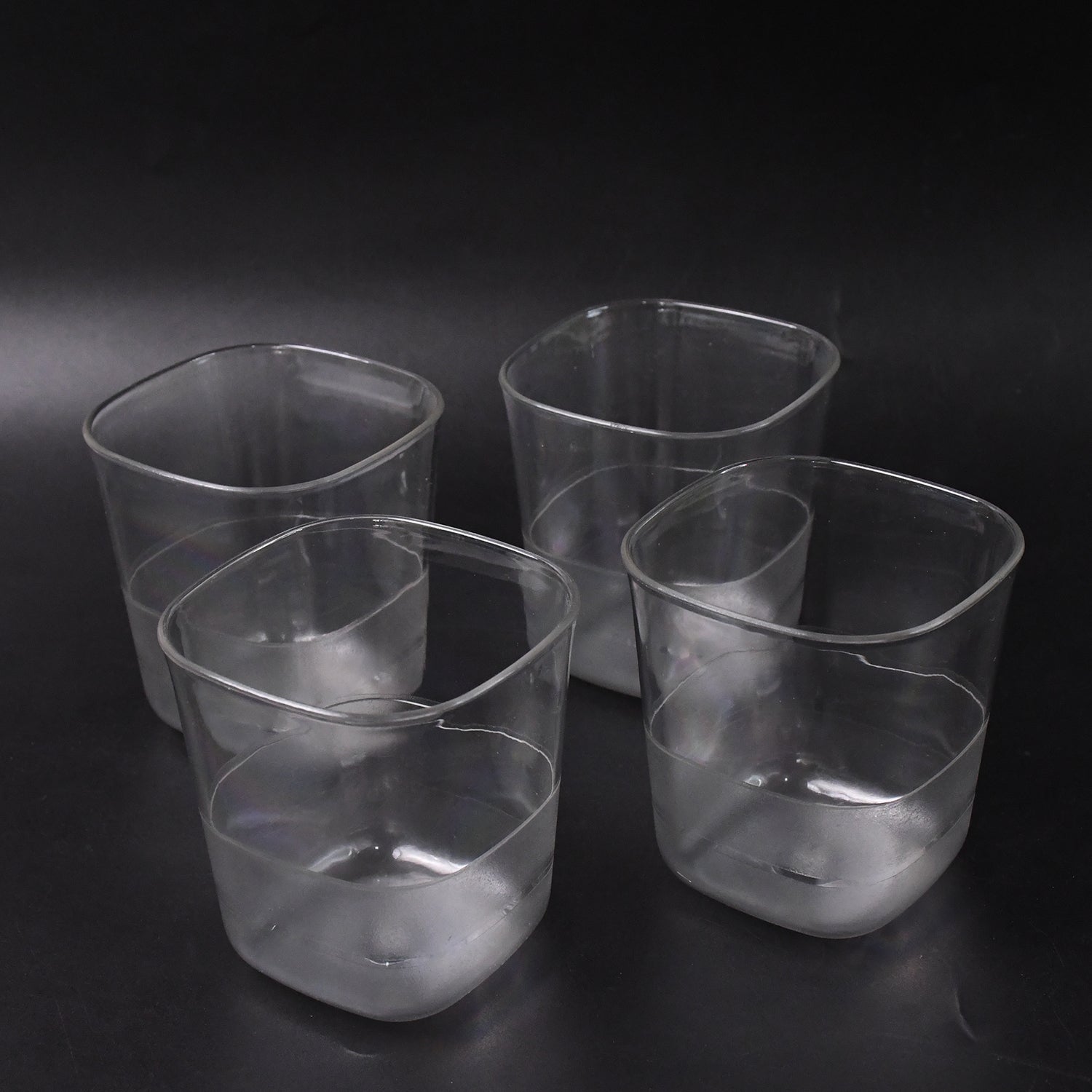 Transparent Stylish Premium Jug With Elegant Handle (2000 Ml Jug Approx  4 Pcs Plastic Glass) - LootFaat