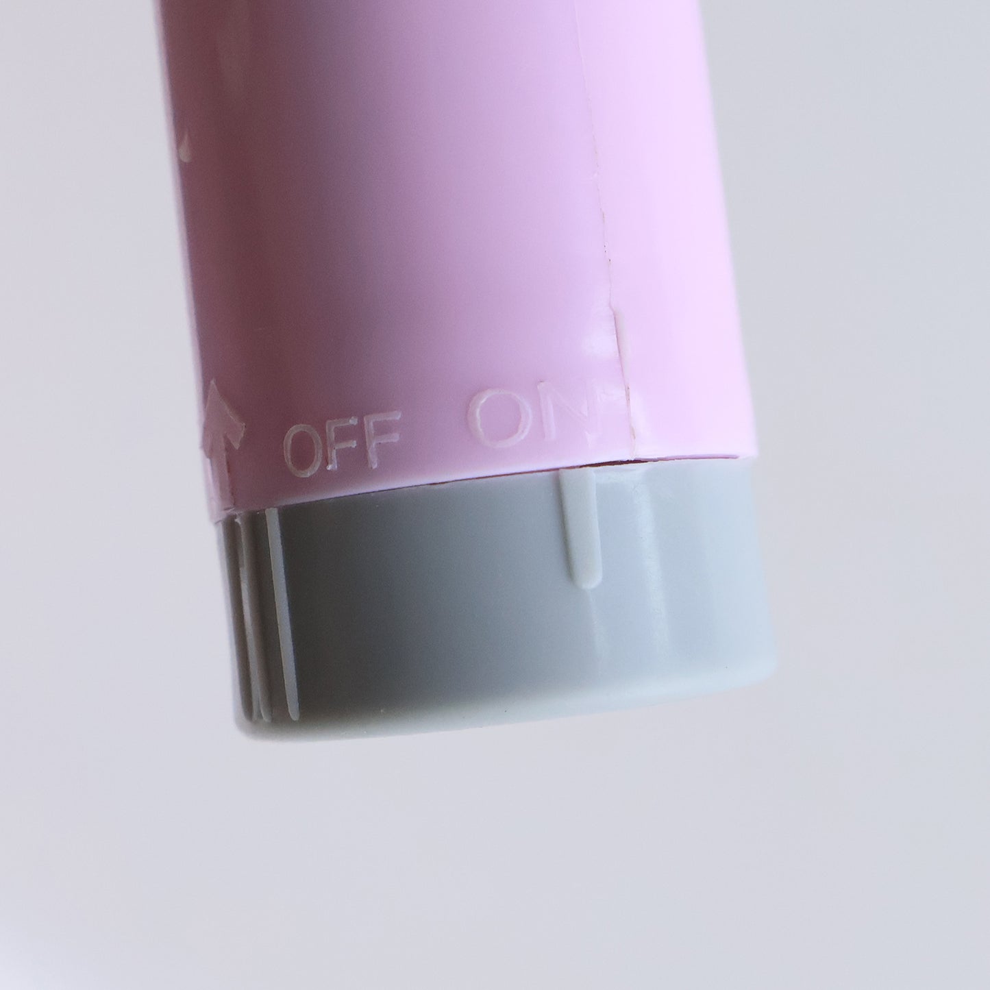 Battery-Operated Electric Toothbrush with Replaceable Soft Head