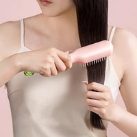 Self-Cleaning Hairbrush - Detangling Massage Comb