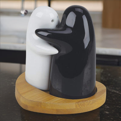 Ceramic Salt And Pepper Seasoning And Spice Shakers Cute (2 Pcs Set) - second image