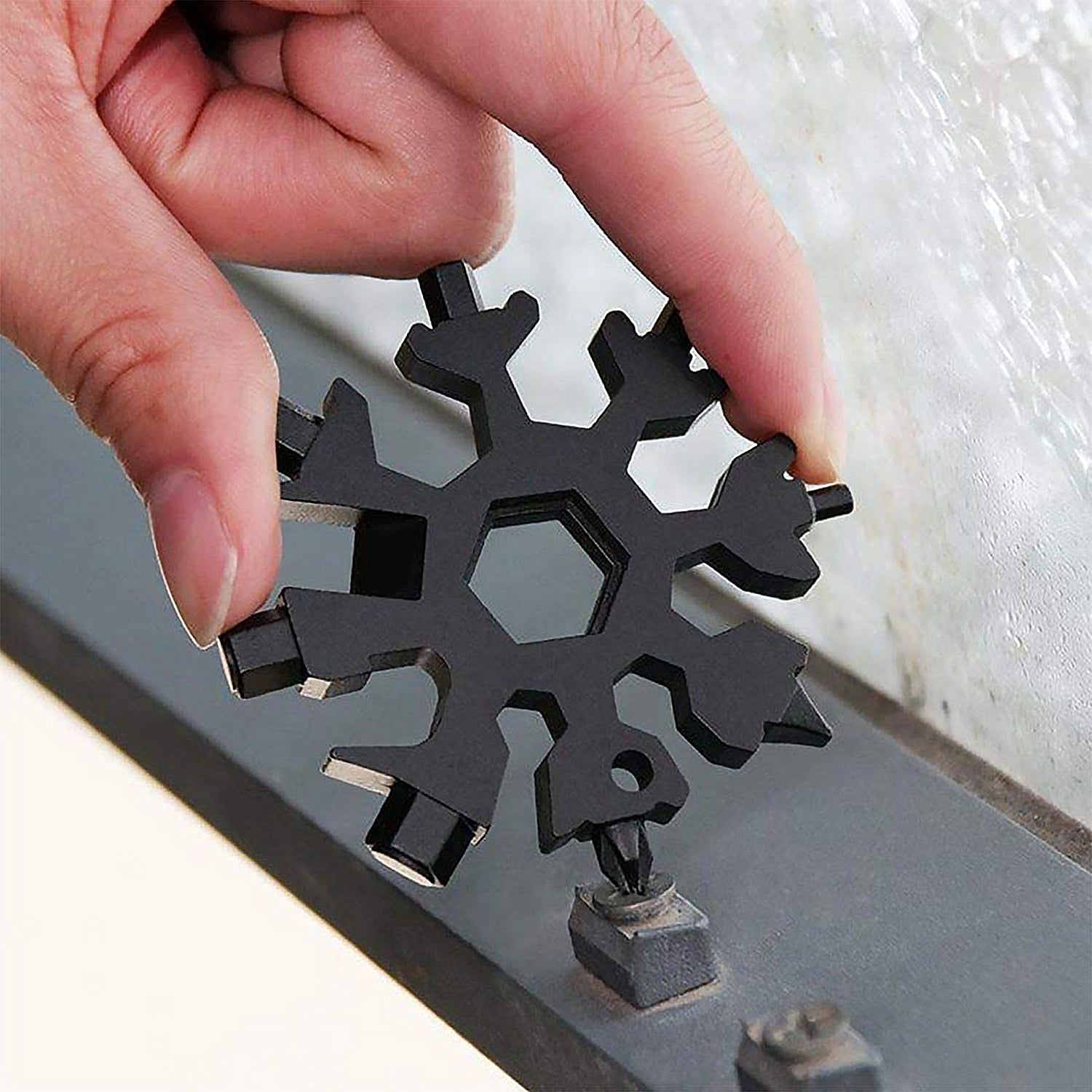 Durable  Portable 18 In 1 Snowflake Multi-tool Snowflake Bottle Opener Flat Phillips Screwdriver Kit Wrench - LootFaat