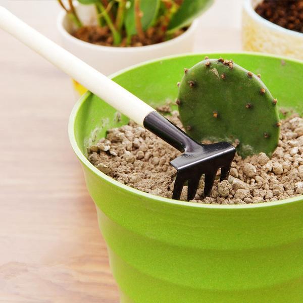 Kids Garden Tools Set Of 3 Pieces (Trowel Shovel Rake) - LootFaat