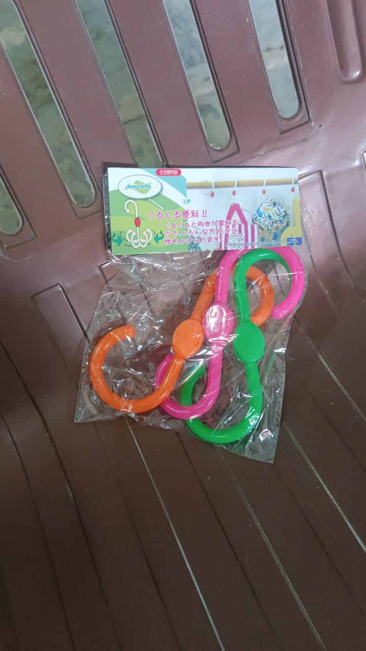 S Shape Plastic Hooks Hanger For Hanging Cloth (3 Pcs Set) - LootFaat