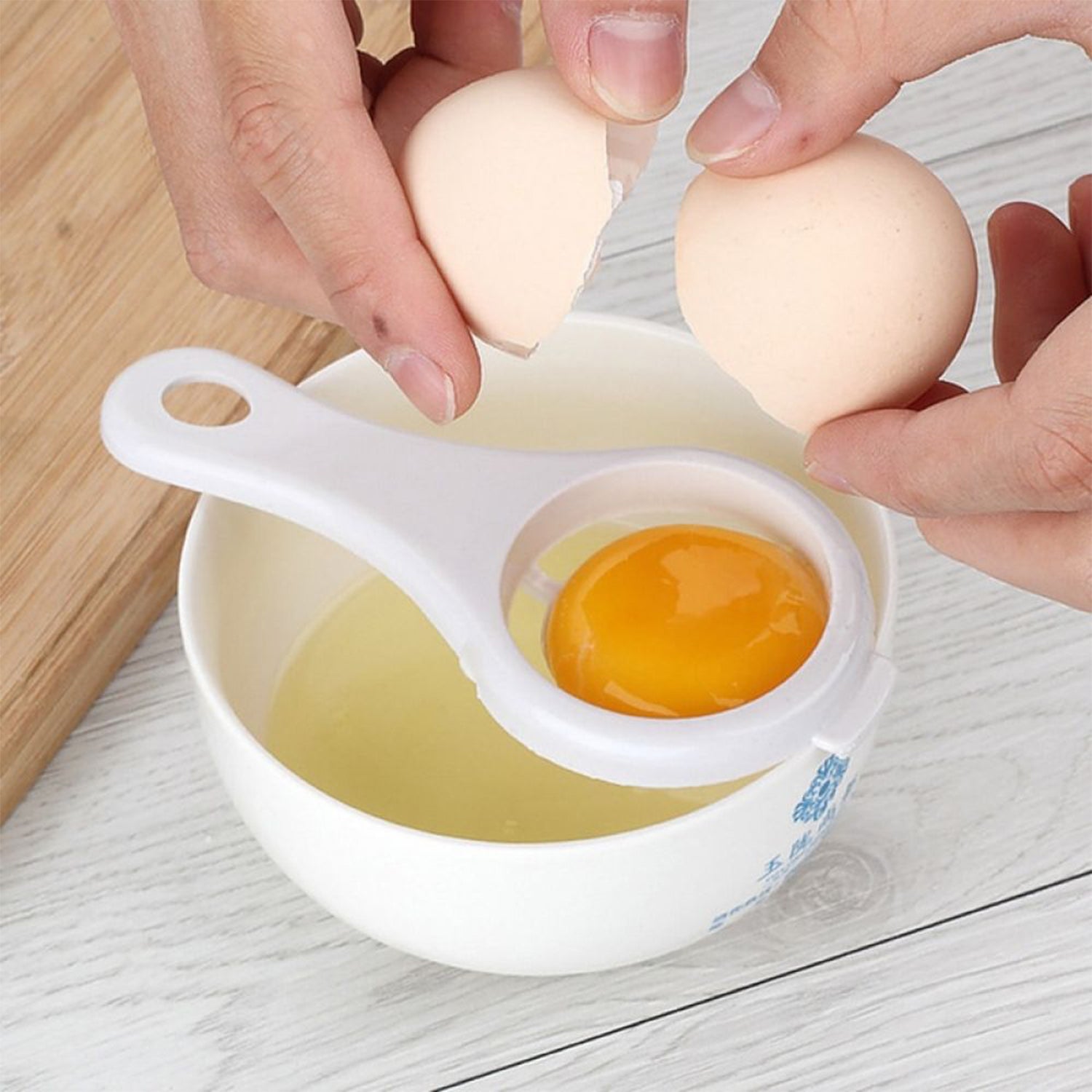 Close up of 2885 Egg Yolk Separator Egg White Yolk Filter Separator Egg Straine... features and build quality