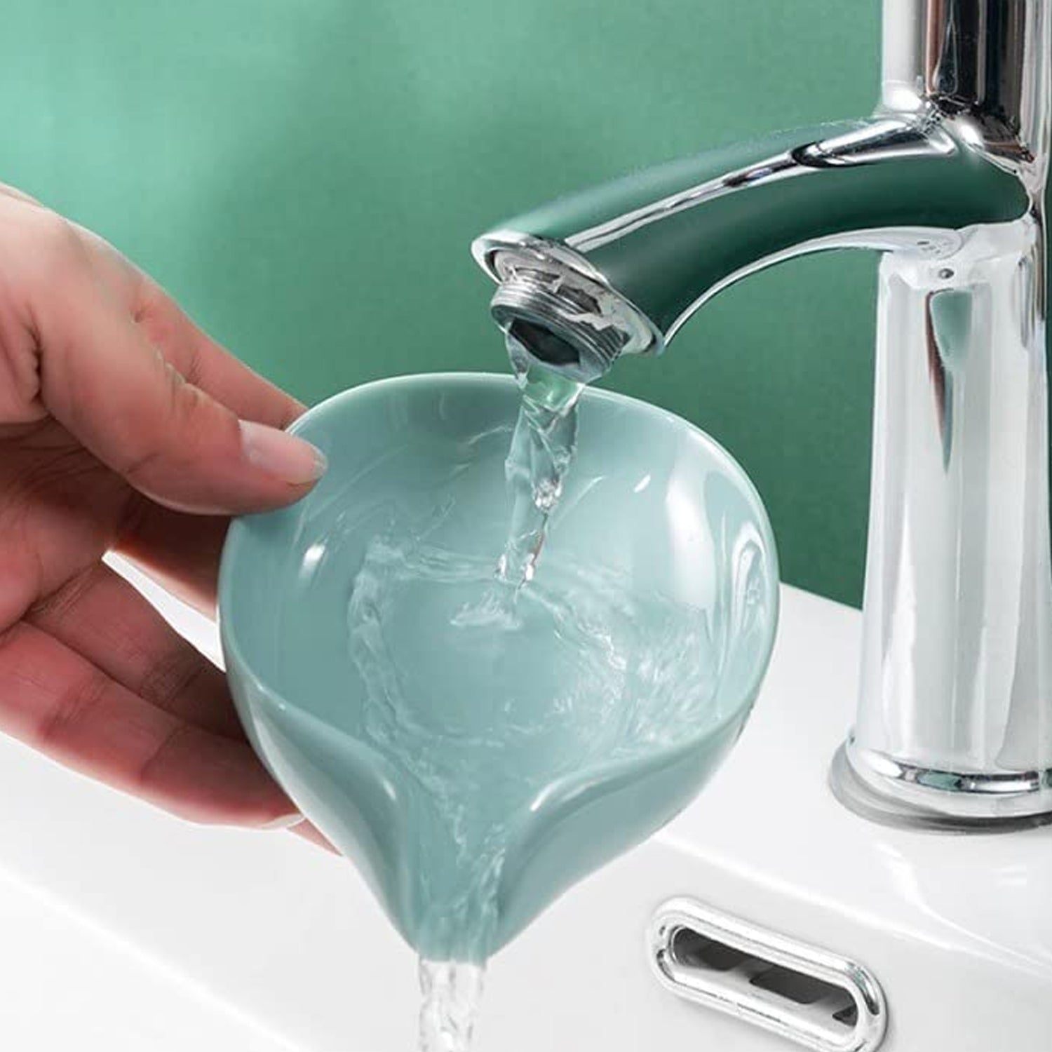 Soap Holder Stand Self Draining Soap Dish Holder Soap Box (1 Pc) - LootFaat