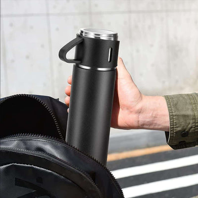 Vacuum Insulated Stainless Steel Flask Set with 3 Cups - 500ml - second image