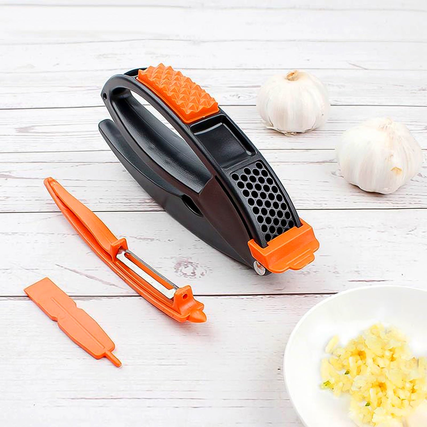 Multifunctional Garlic Press Garlic Mincing  Crushing Tool (1 Pc) - LootFaat