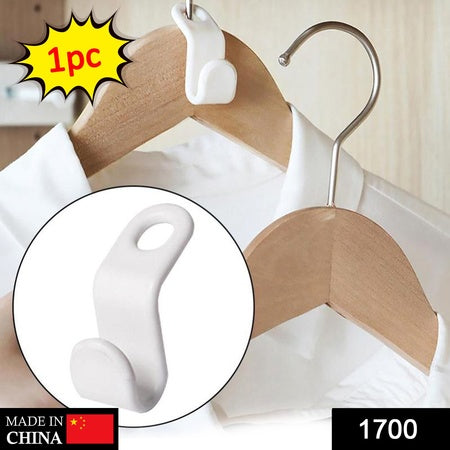 Plastic Clothes Hanger With Non-slip Pad - LootFaat