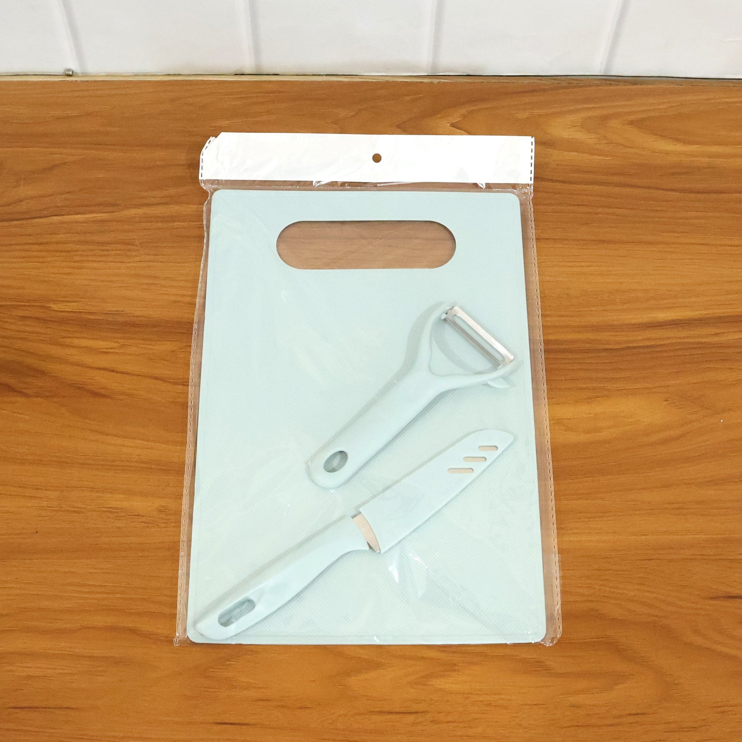 Close up of 3 In 1 Kitchen Knife  Chopping Board Set (1 Set) - Home & Kitchen features and build quality