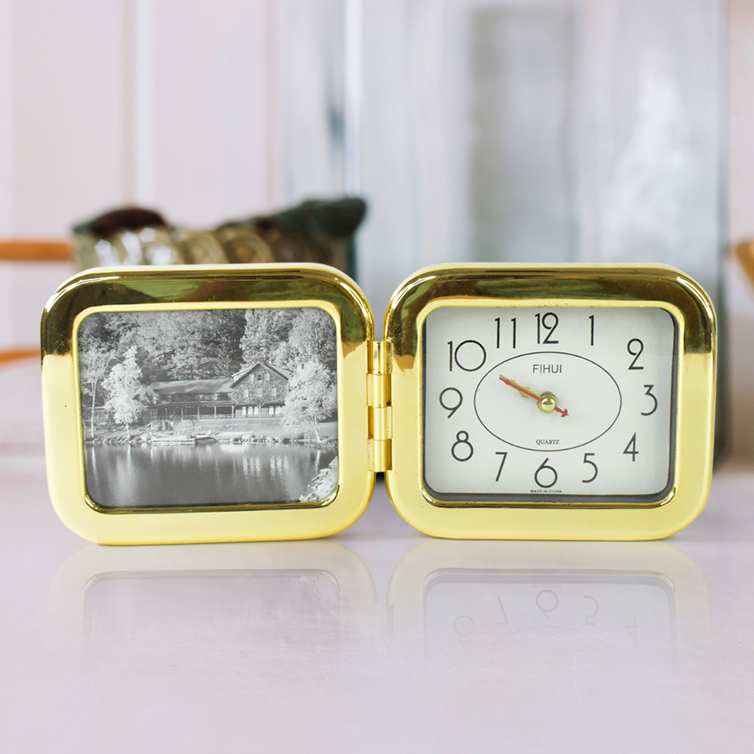 Portable Foldable Desk Clock  Space-saving And Stylish (1 Pc) - LootFaat