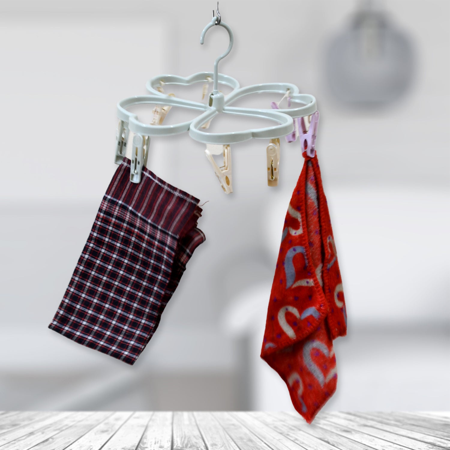 Heart Shape Clothe Spin Rack Laundry Drying Rack Clothes Hangers With 8 Clips Clip Hanger Drip Hanger For Drying Underwear Baby Clothes Socks Bras Towel Cloth Diapers Gloves - LootFaat