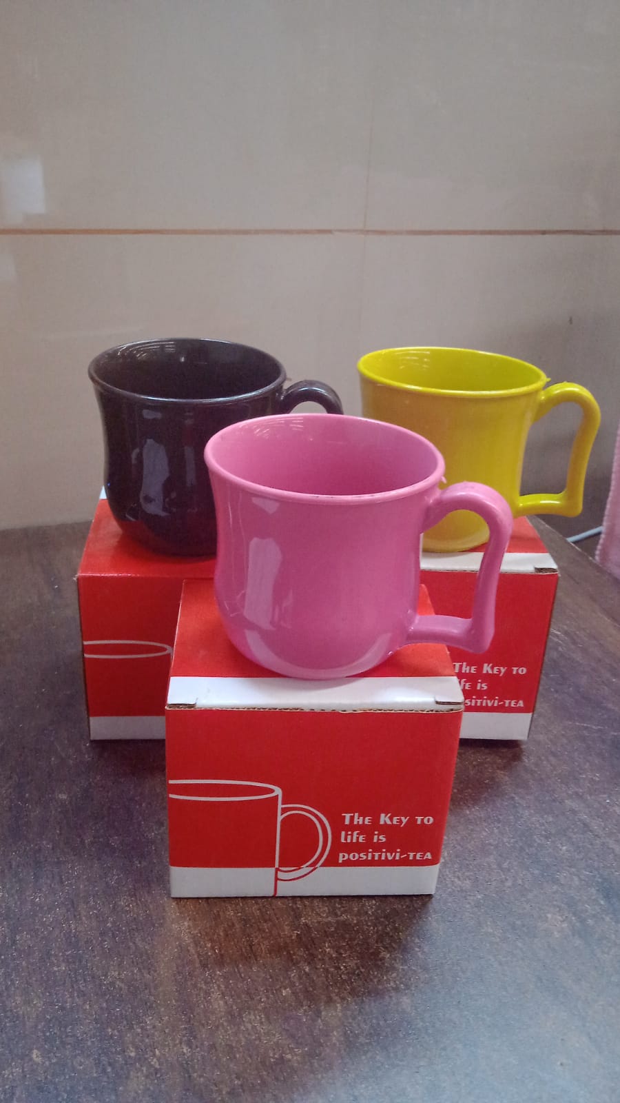 Premium Plastic Coffee  Tea Cups  Mug With Handle (1 Pc  With Color Box  Mix Color) - LootFaat