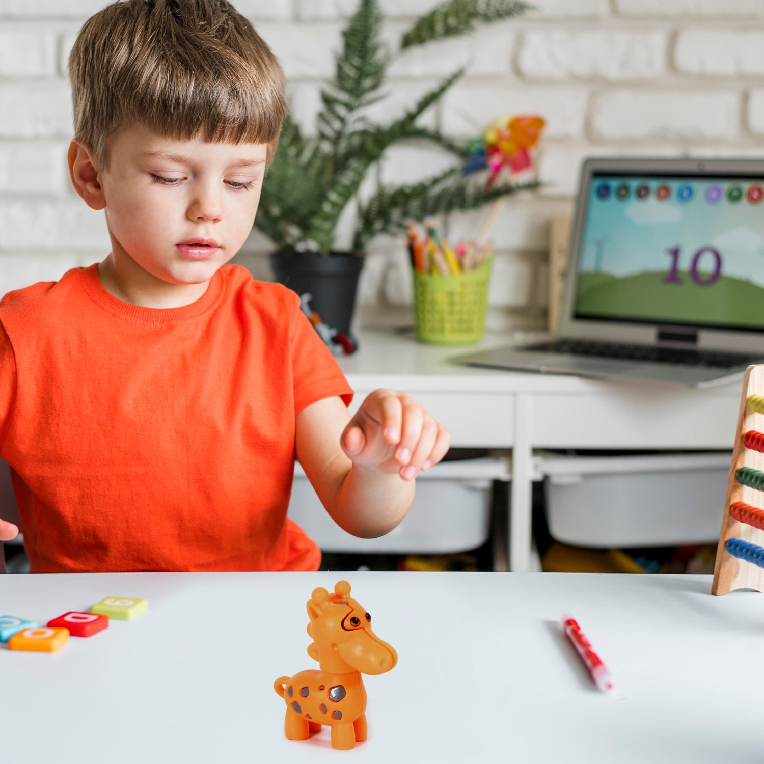 Extandable Giraffe Toy Cute Looking Giraffe With Extandable Neck - LootFaat