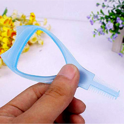 3-in-1 Eyelash Tool: Mascara Shield, Comb & Applicator - second image
