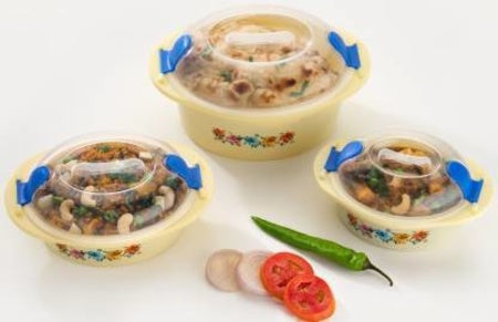 Lifestyle view of 2162 Hot N Fresh Insulated Plastic Casserole Gift Set (3 Pieces) -... in use