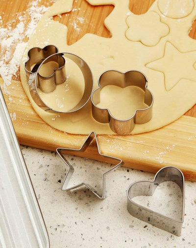 0813 Cookie Cutter Stainless Steel Cookie Cutter With Shape Heart Round Star And Flower (12 Pieces) - second image